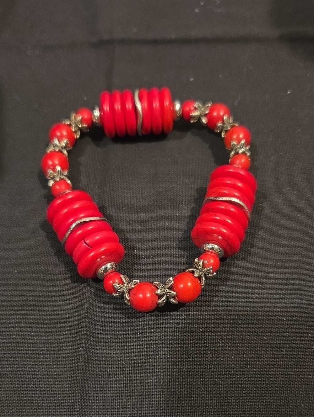 PAPARAZZI BRACELET - RED & SILVERTONE